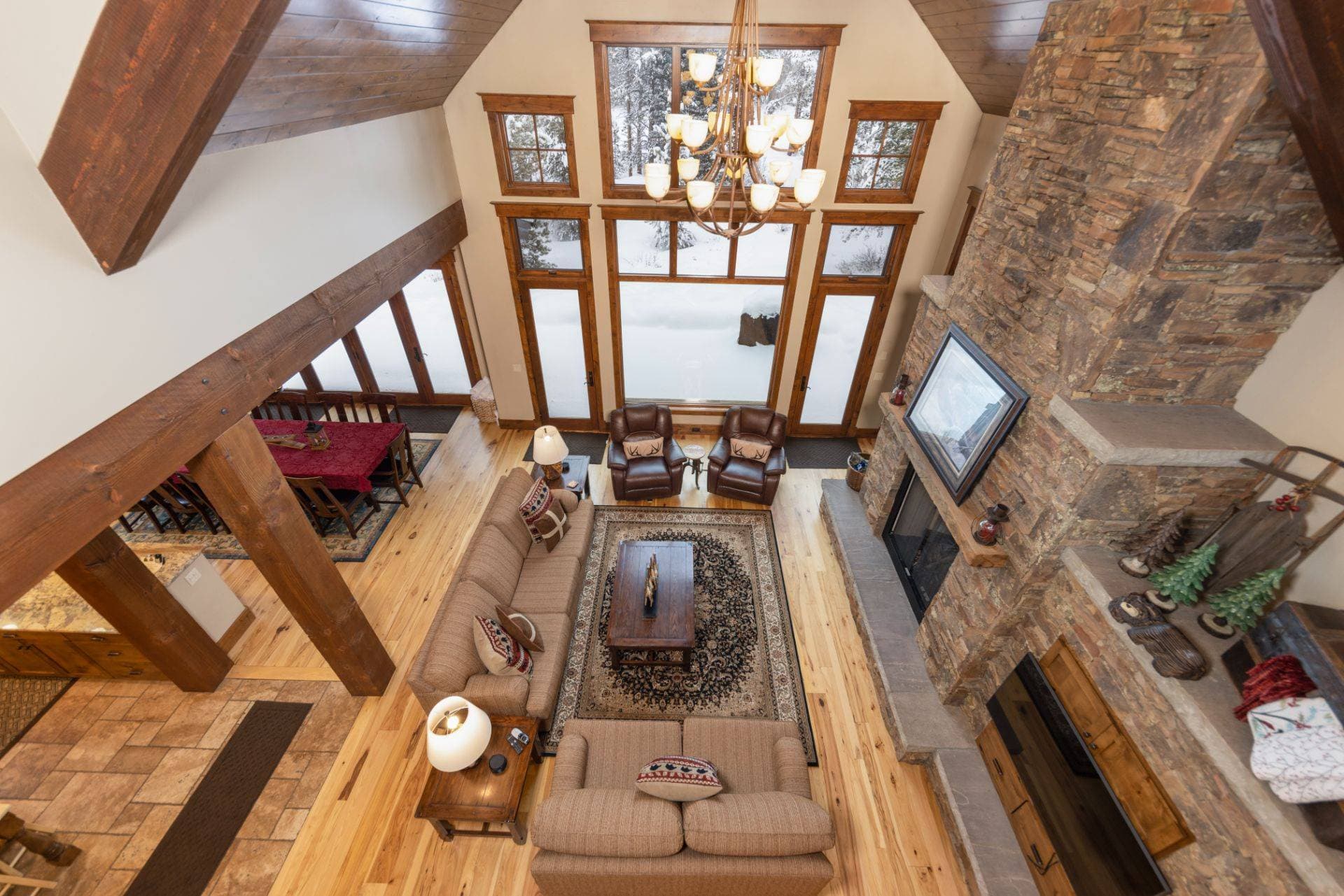 Last Nickel Lodge - Image 2