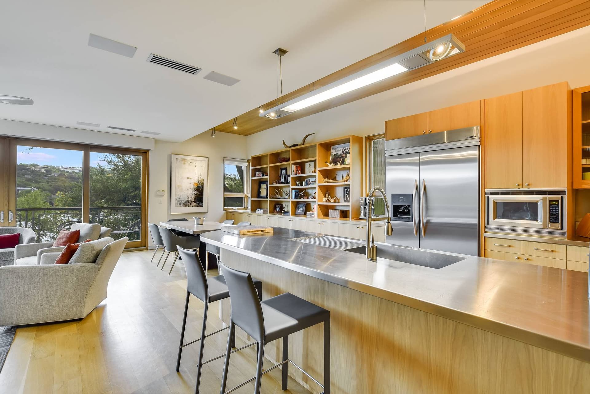 Waterfalls on the Lake Villa - Image 18