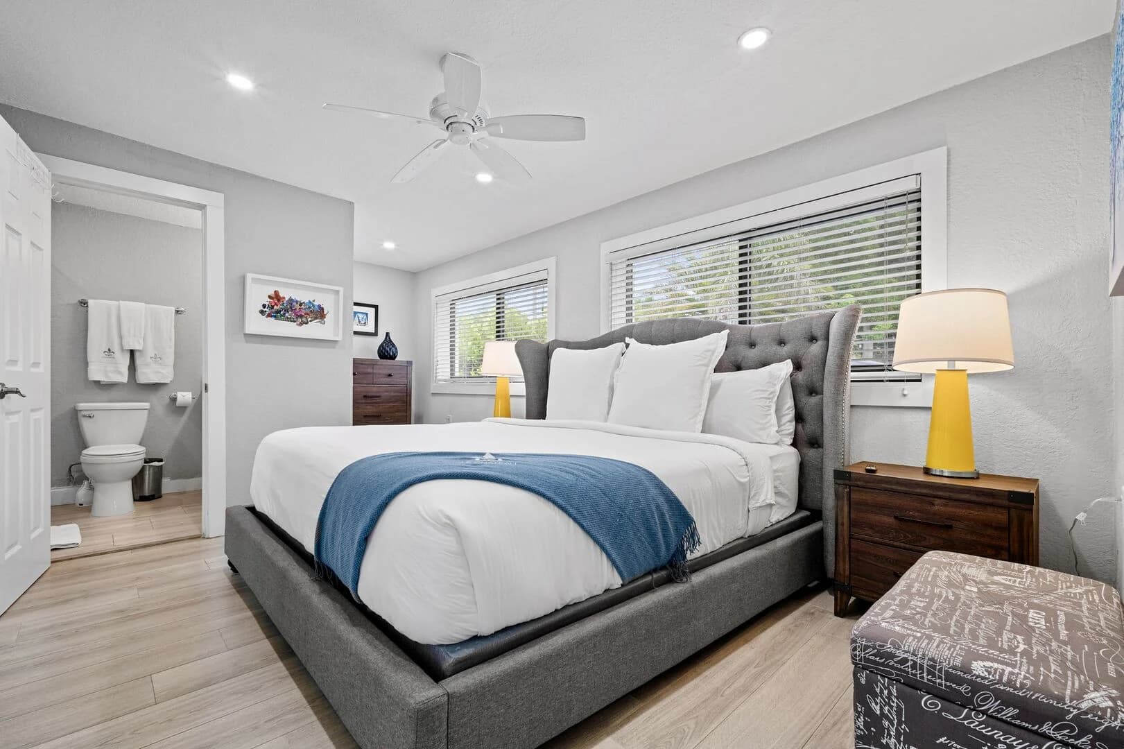 Wilton Manor - Image 14