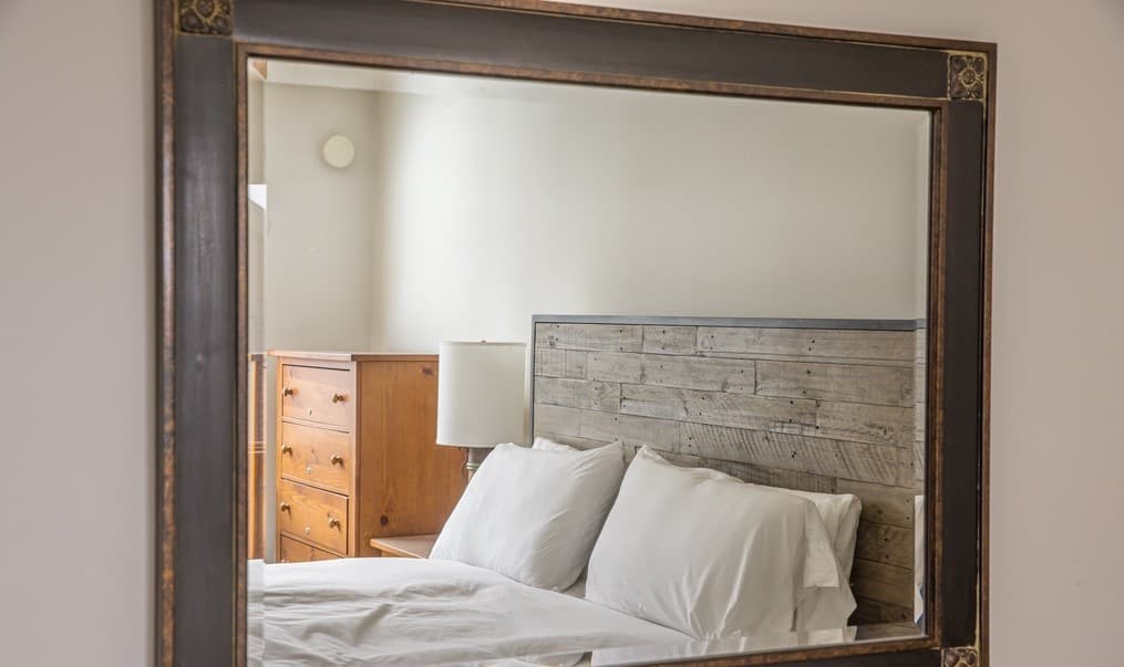 Running Bear Home - Image 19