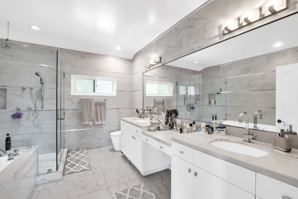 Pacific View Artist's Home - Image 29