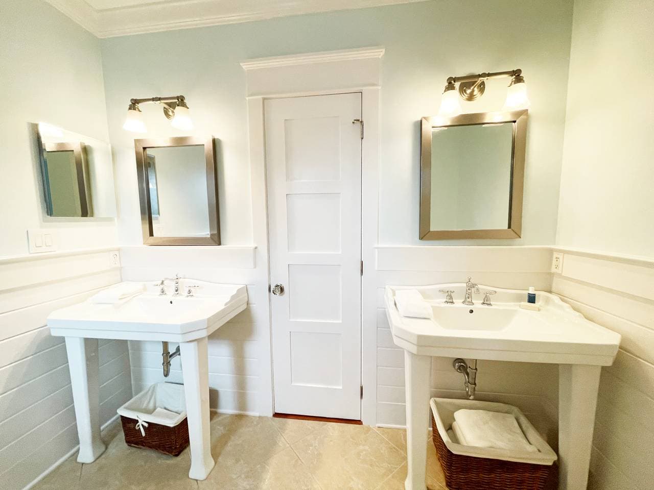 Frosted Orange Home - Image 28