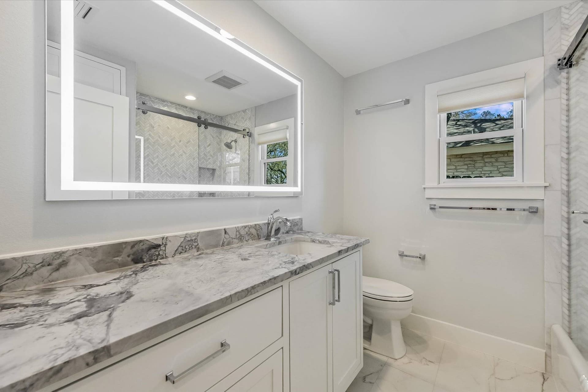 Austin Metro - Image 29