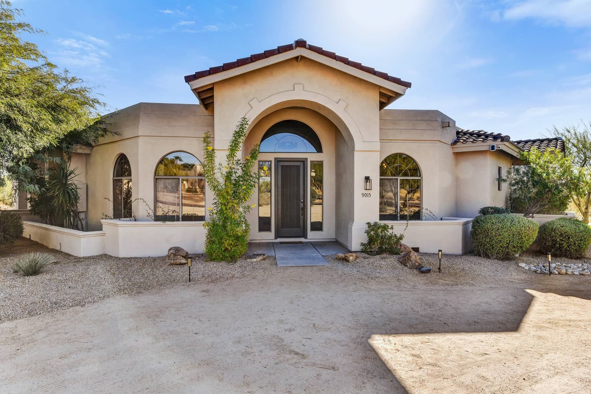 Pinnacle Peak Escape - Image 12