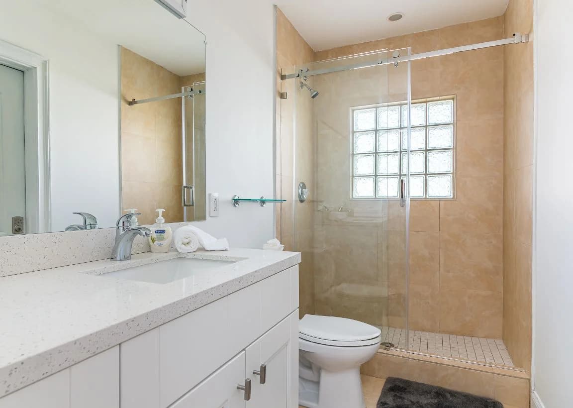 Chapel Hill House - Image 21