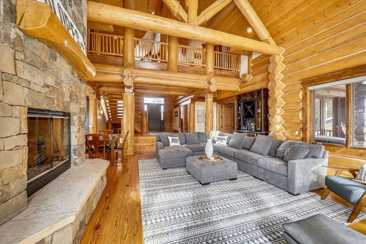 Goldenview Lodge - Image 3