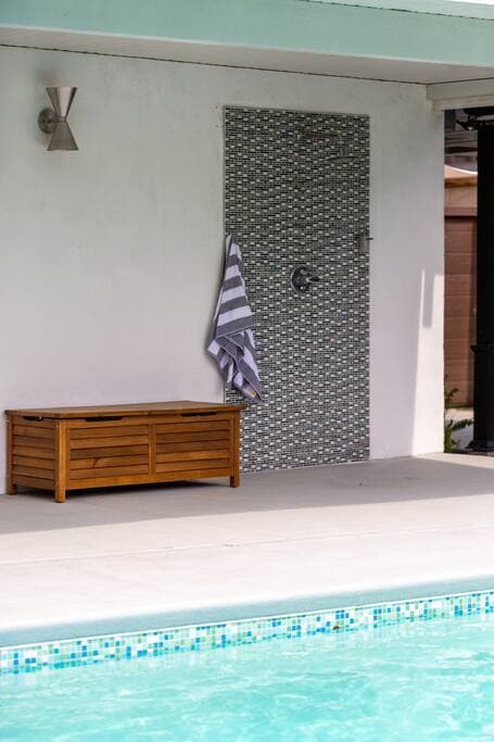 Golden Gem House - Image 25