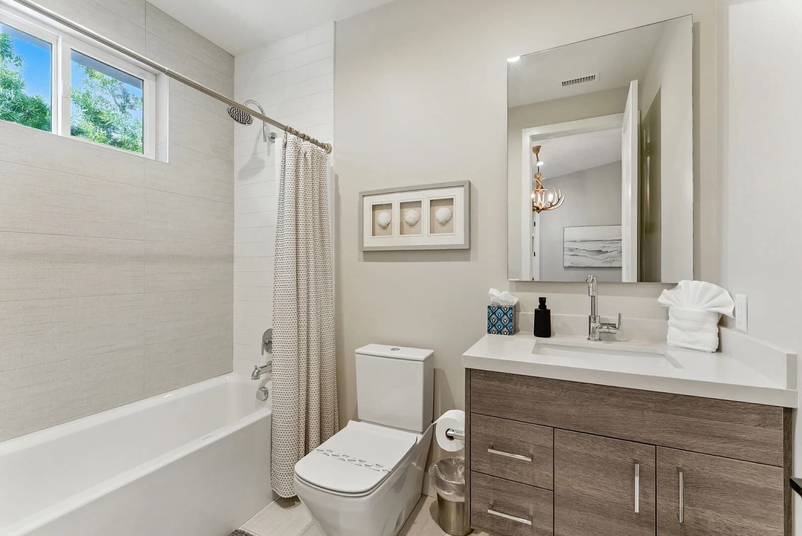 Coastal Paradise - Image 33