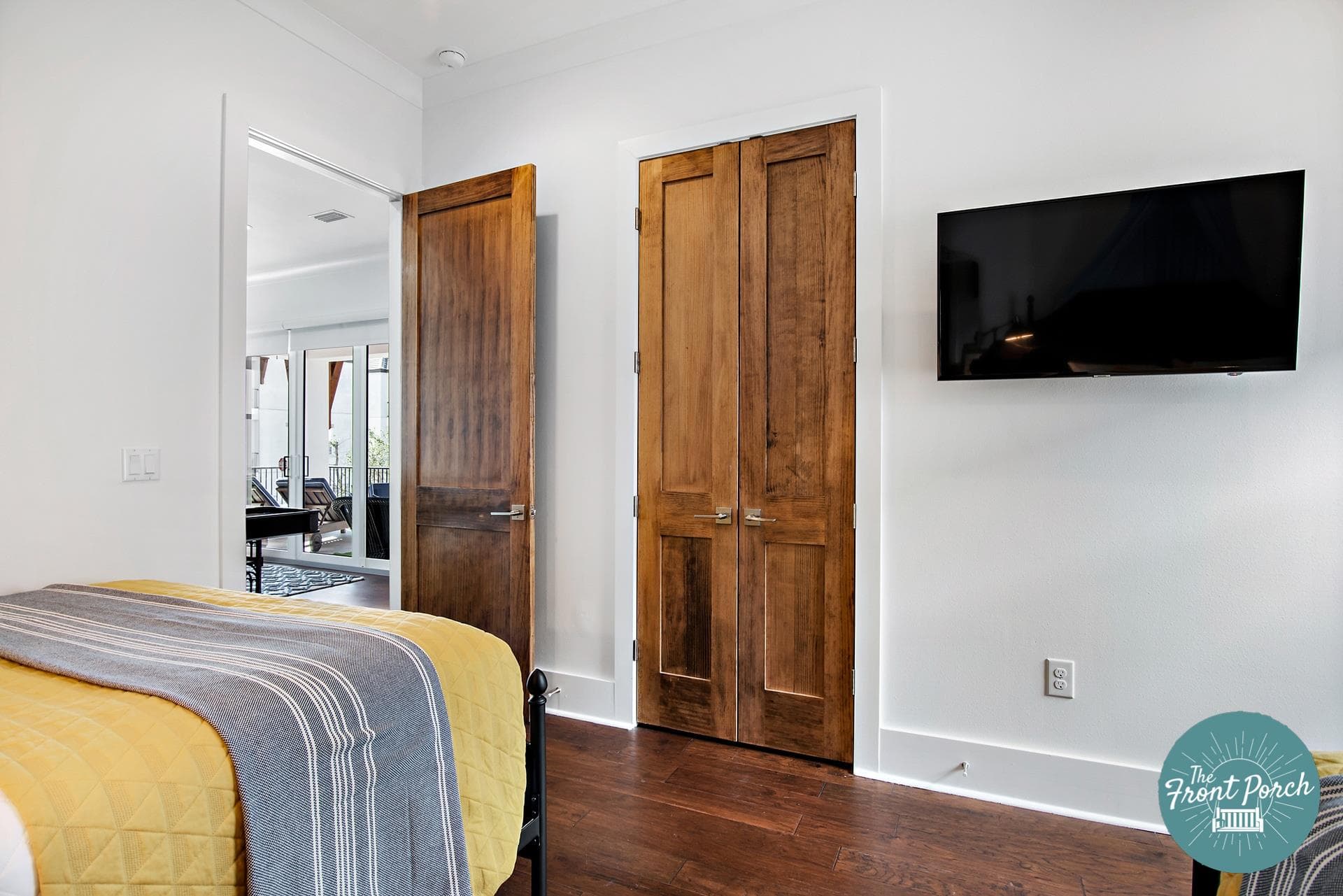 Front Porch Manor - Image 27