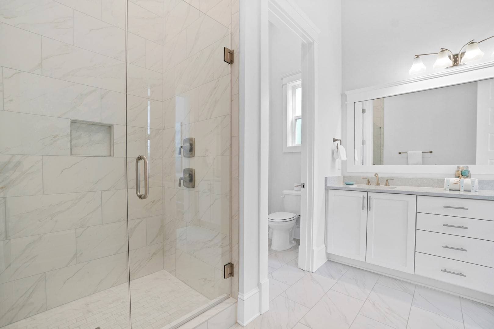 Cottage by the Sea - Image 19