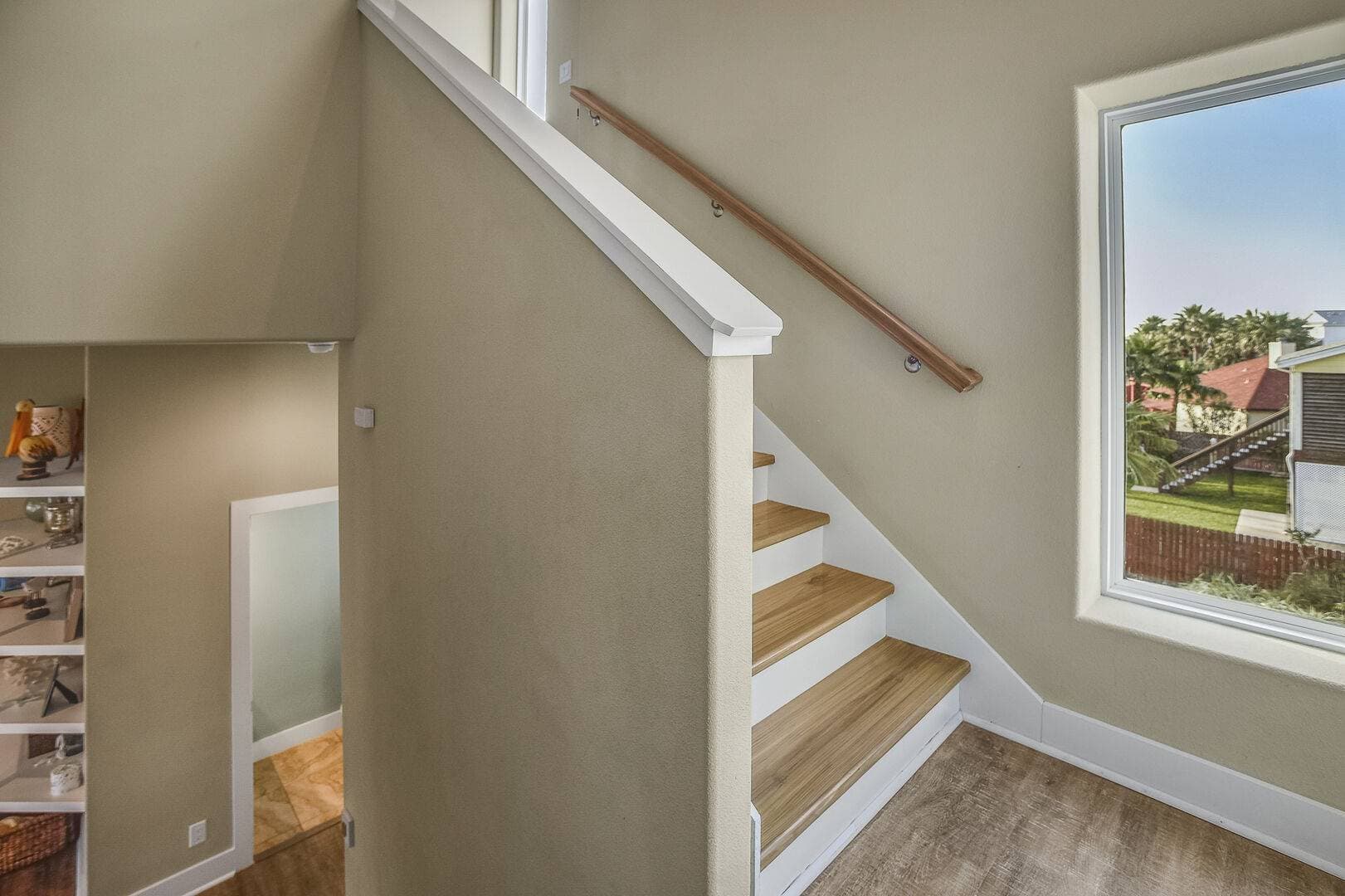 Gone Coastal House - Image 36