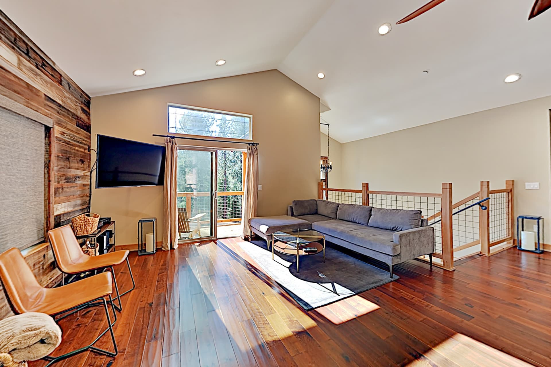 Luxury Mountain Retreat House - Image 3