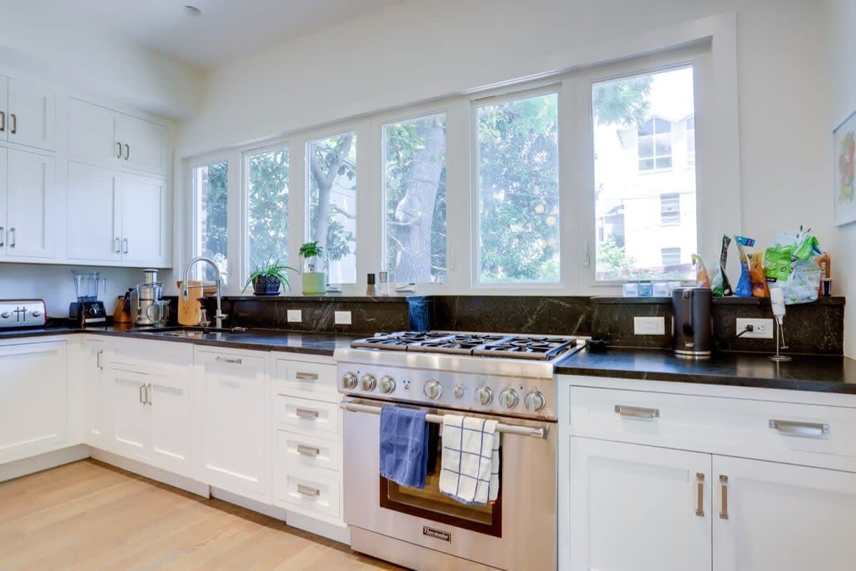 Grand Victorian House - Image 14