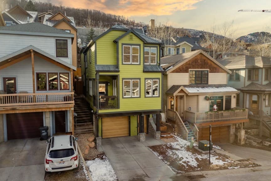 Chartreuse - Image 22