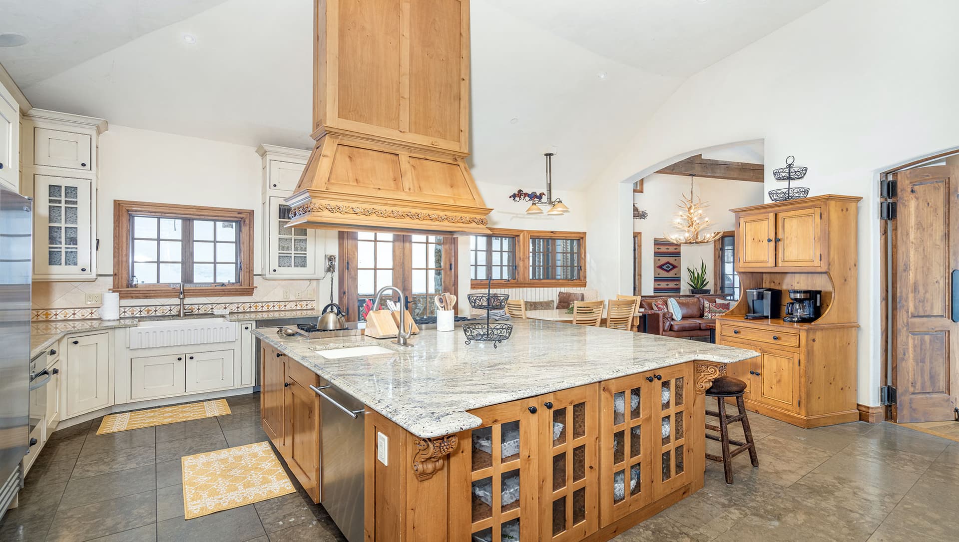 Twin Elk Lodge - Image 49