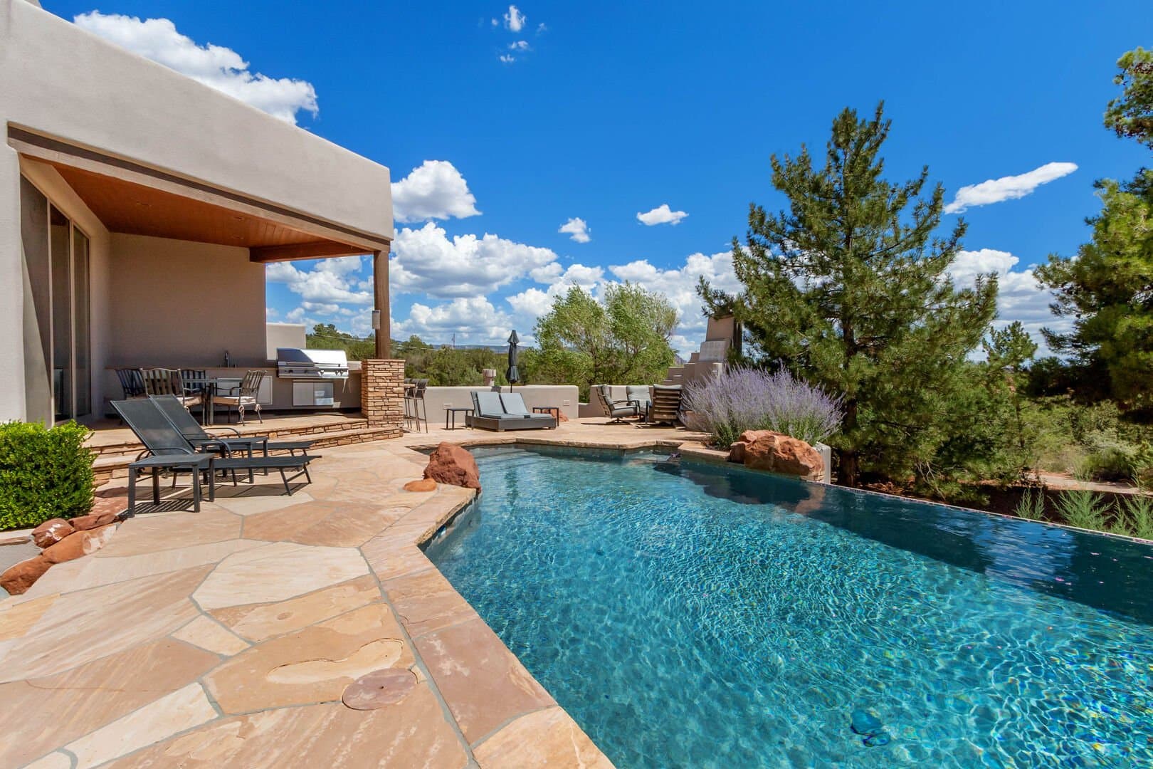 West Chateau - Image 2