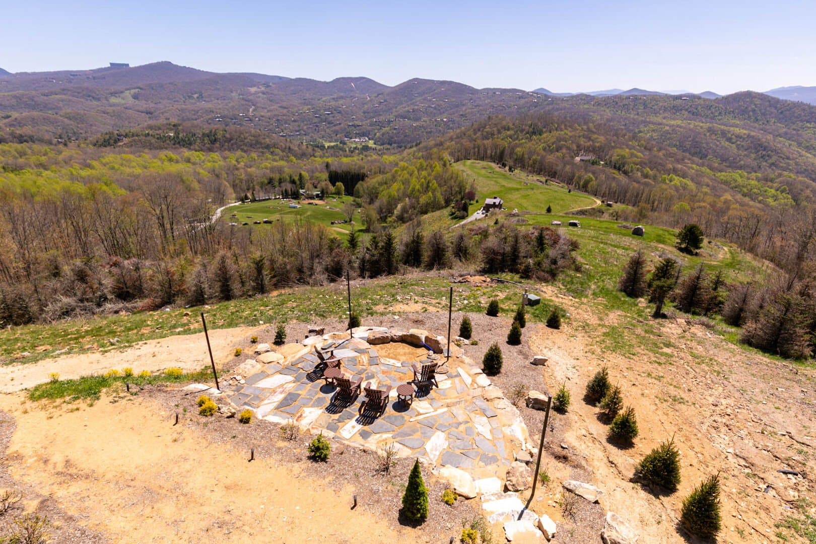 Bear Haven Hideaway - Image 37