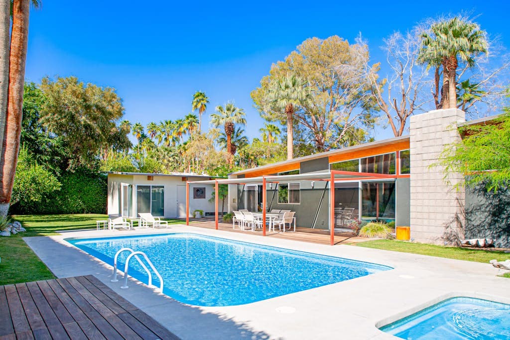 Las Palmas Monte Vista - Image 2