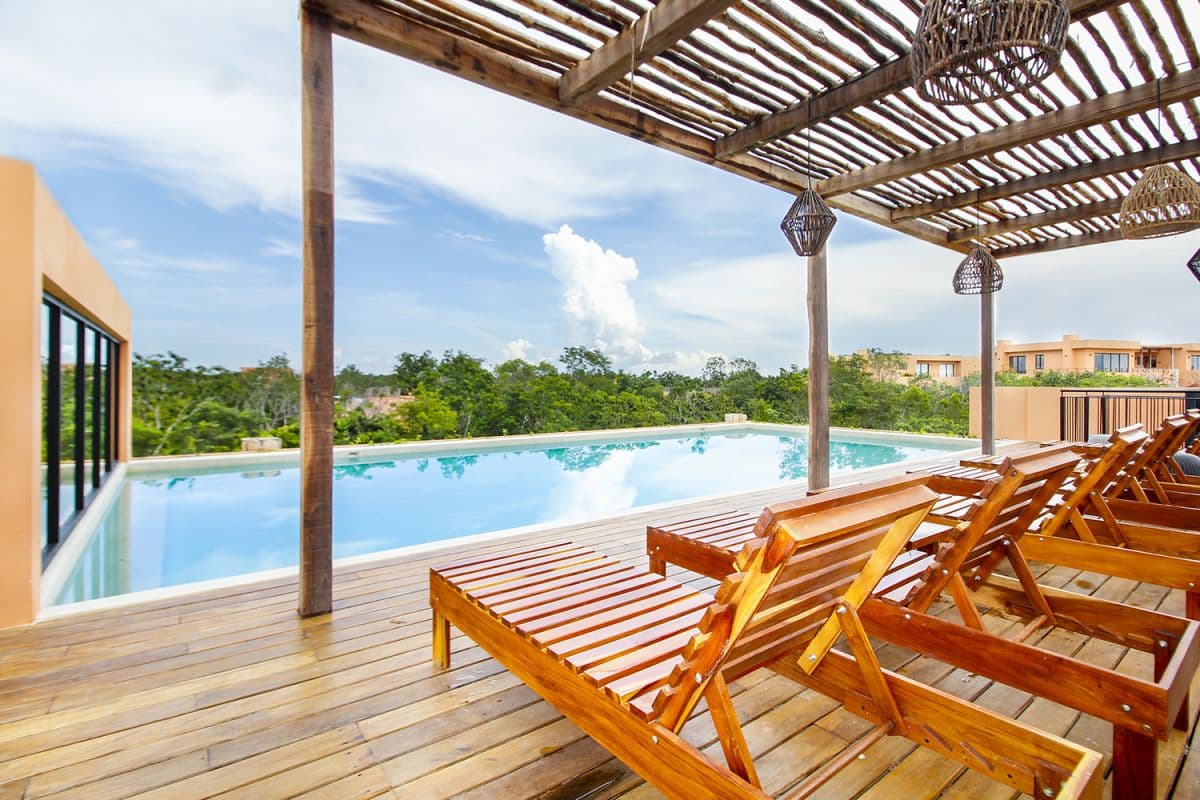 Bright Serenity Escape - Image 3