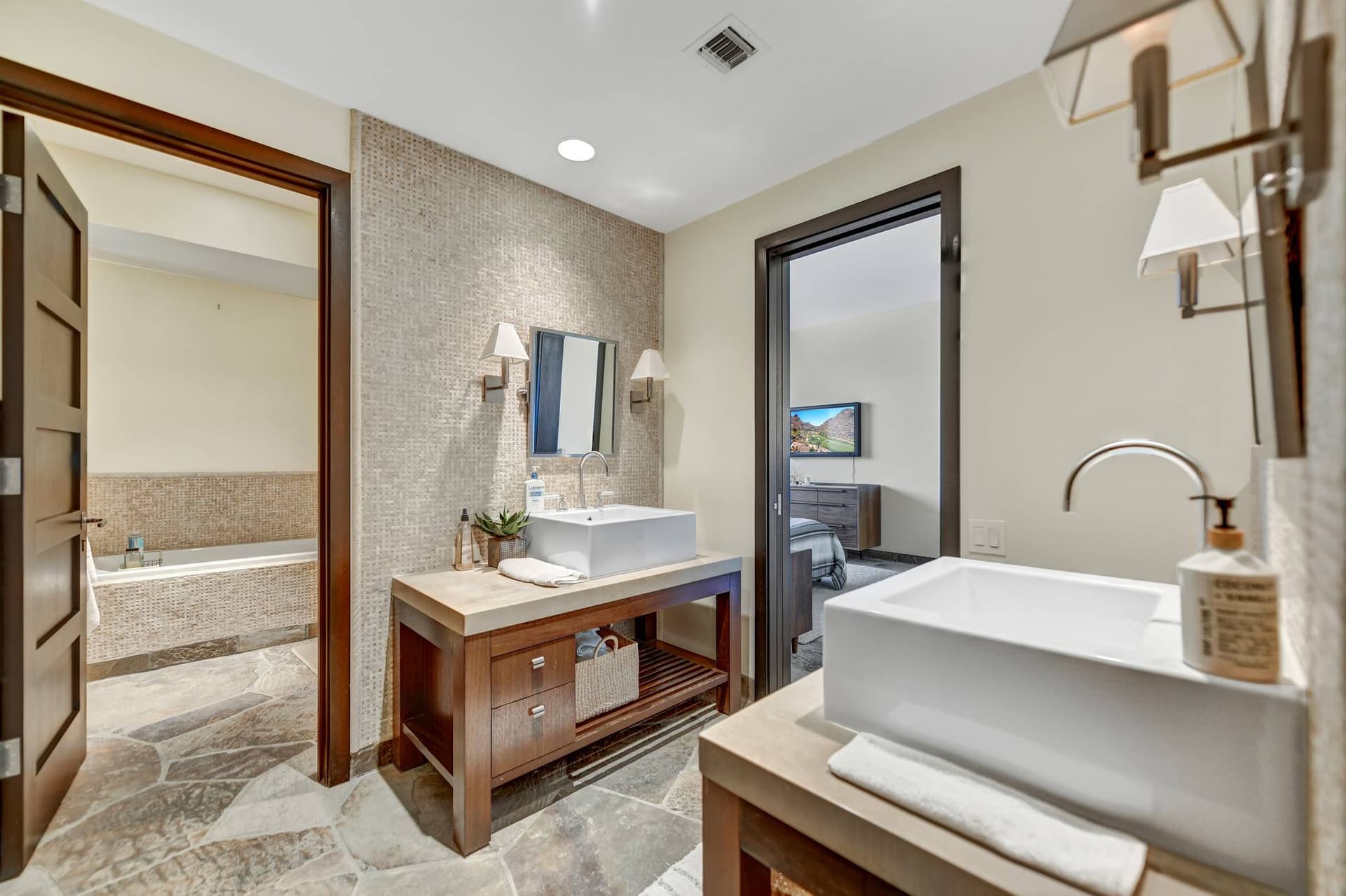 Scottsdale Desert Oasis - Image 32