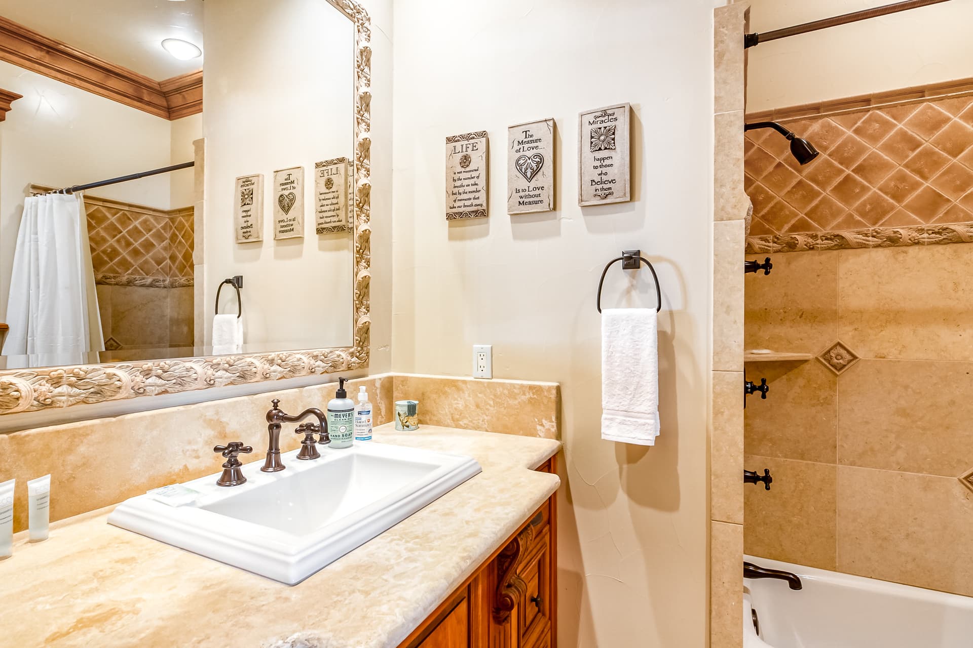 Alpine Luxury Home - Image 18