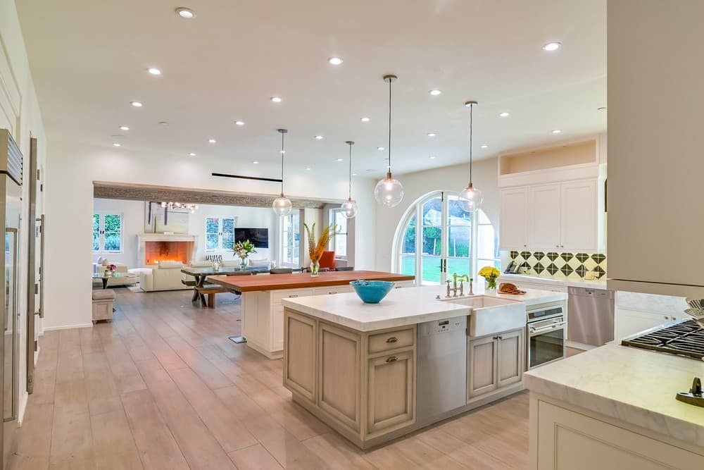 Chateau Serra Malibu - Image 18