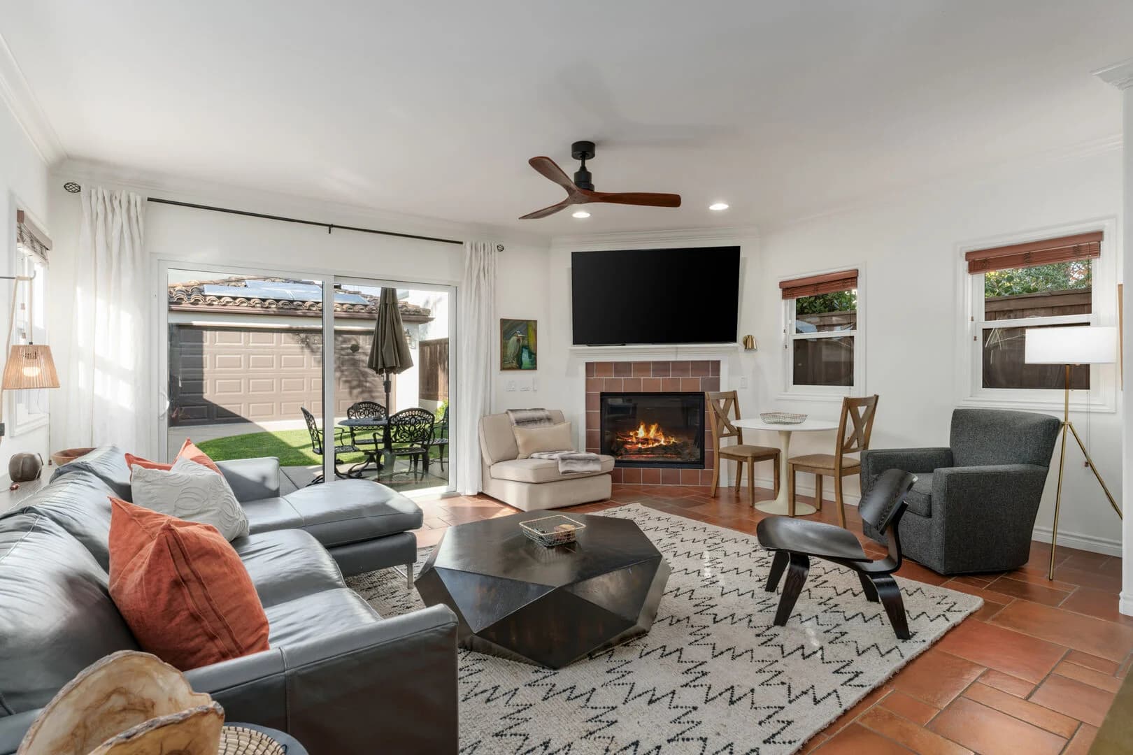 Chalcedonia Beach Gem - Image 1