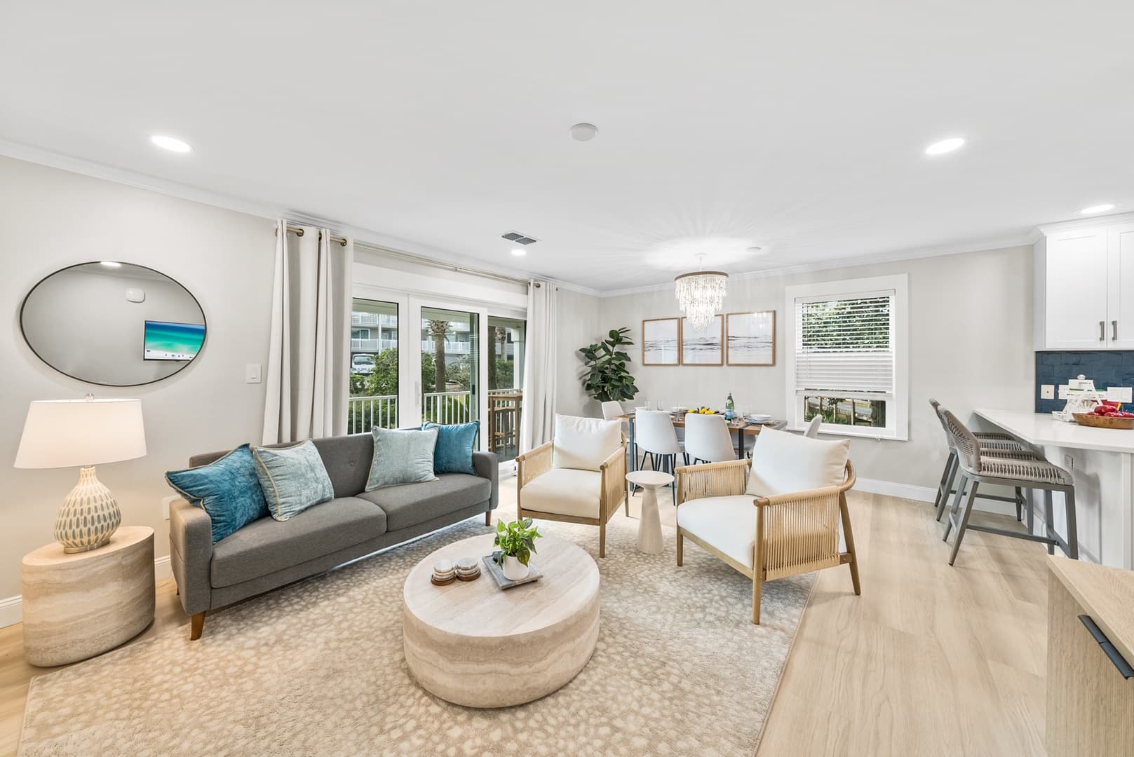 Beachside Villa #811