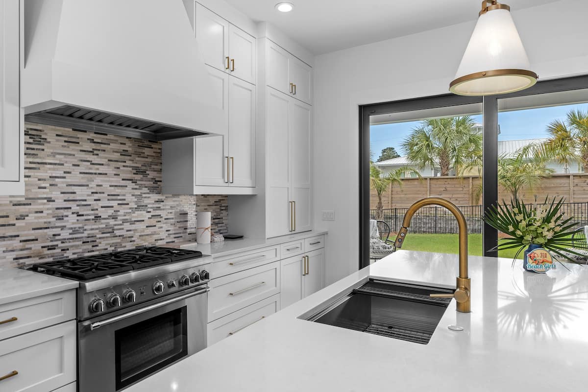 Good Vibes Only - Image 12