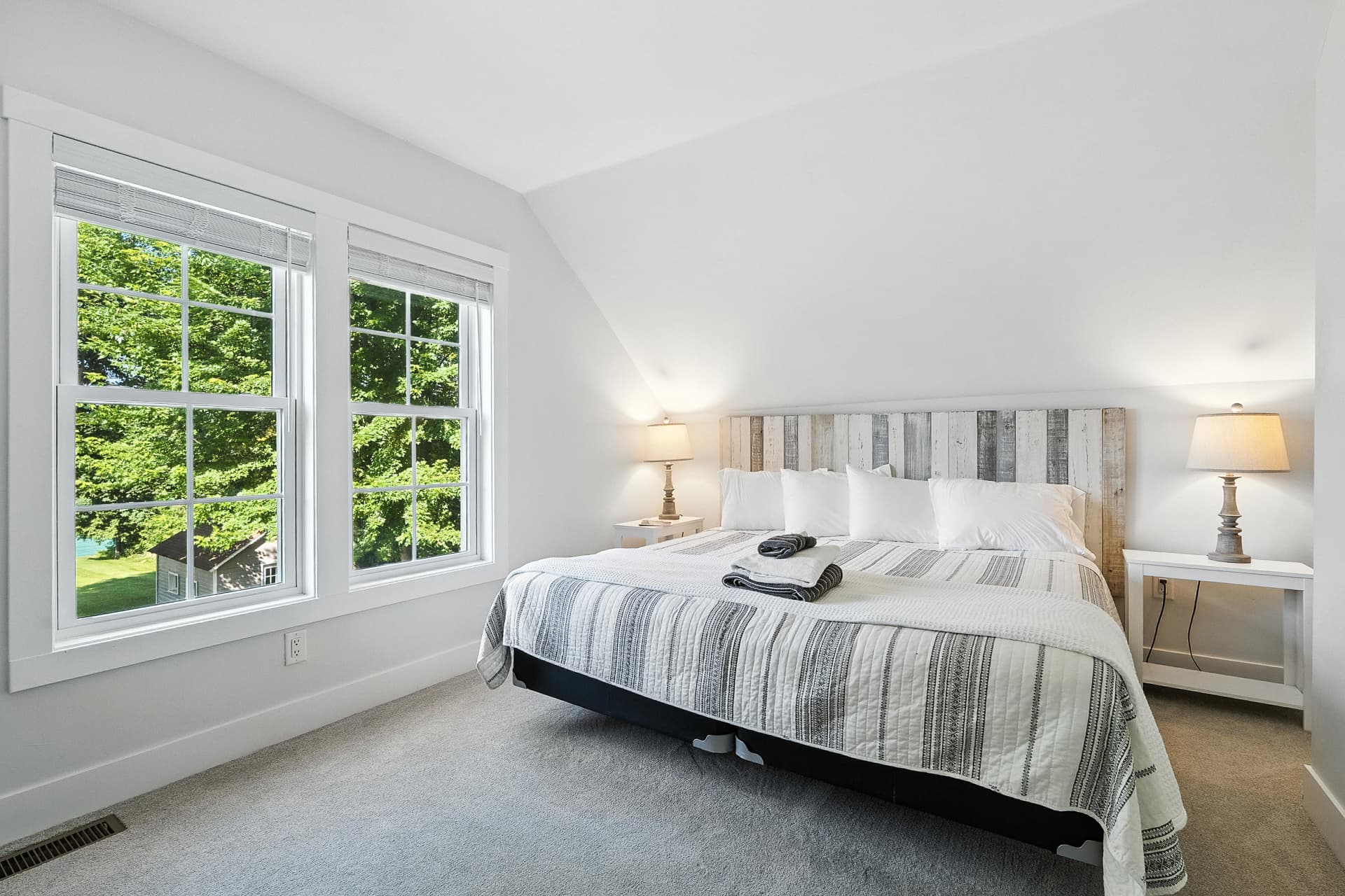 Thenell's Beach House - Image 5