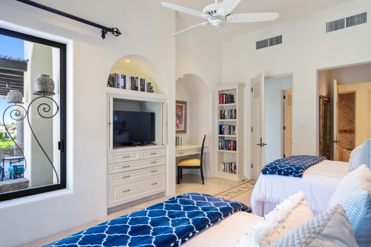 Stunning Palmilla Villa - Image 52