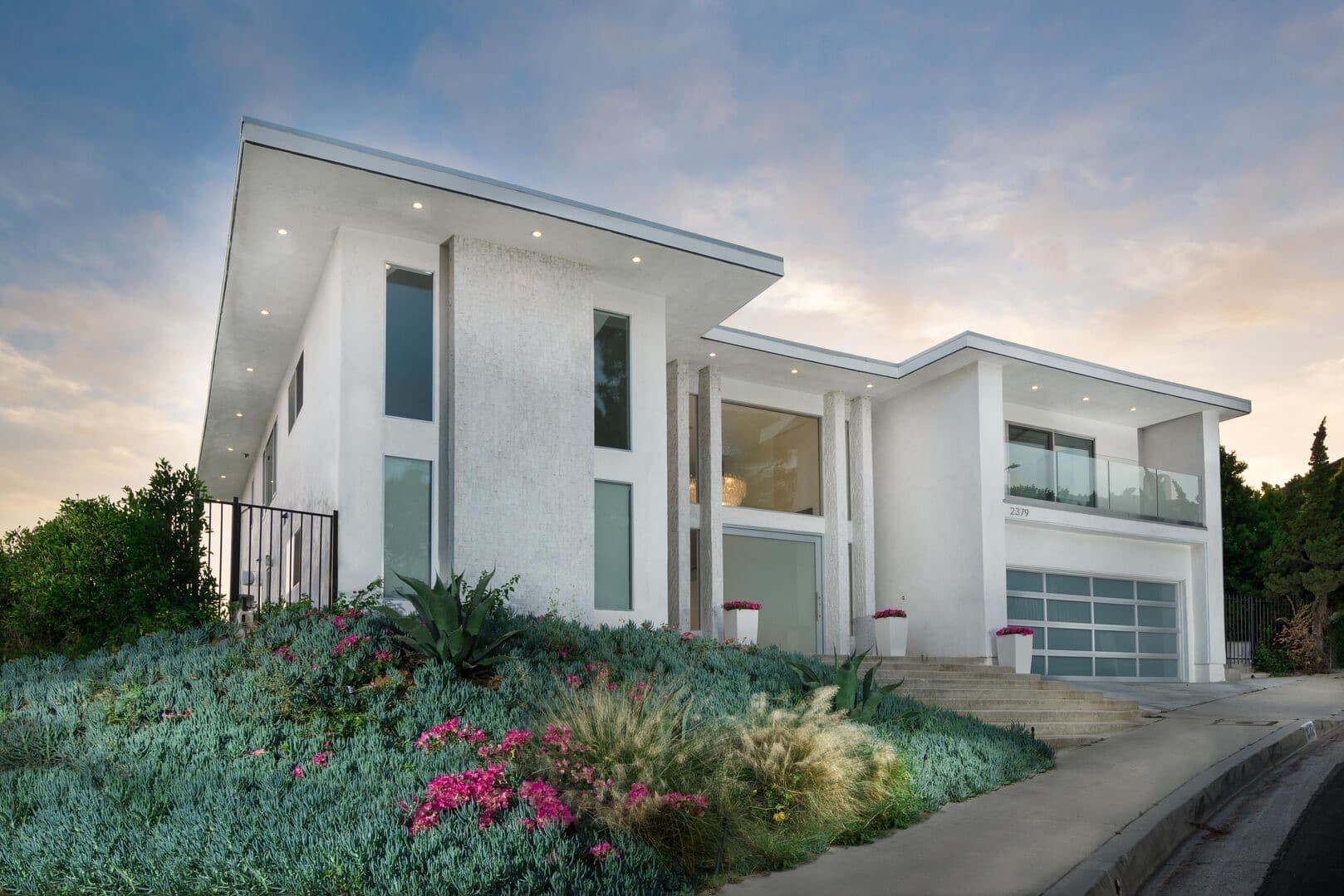 Venus Modern - Image 15