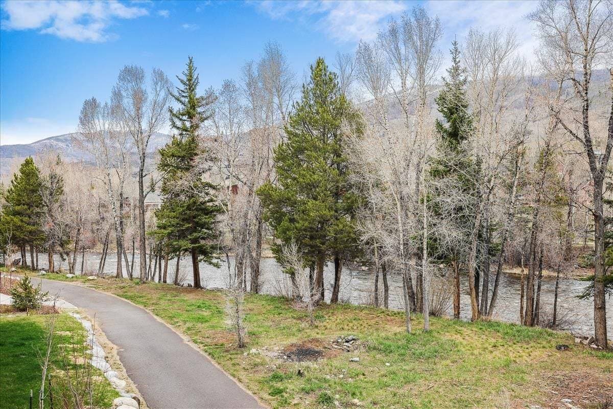 River West #522 - Image 36