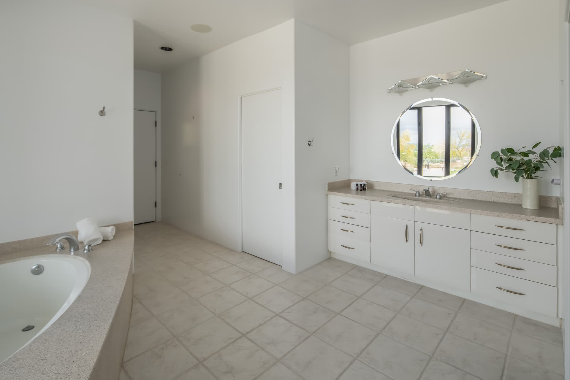 Fallbrook House - Image 22