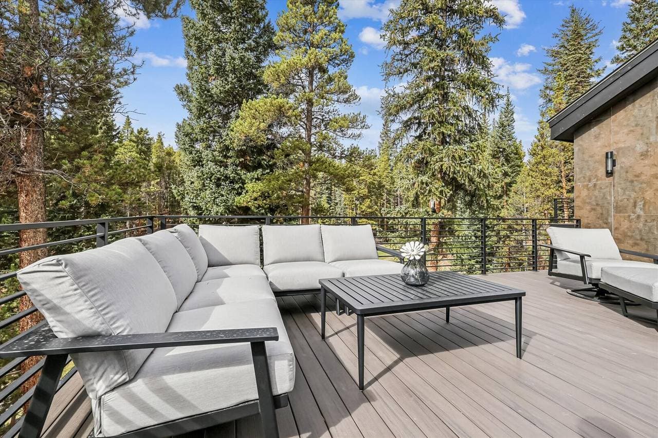 Summit Solitude Estate - Image 53