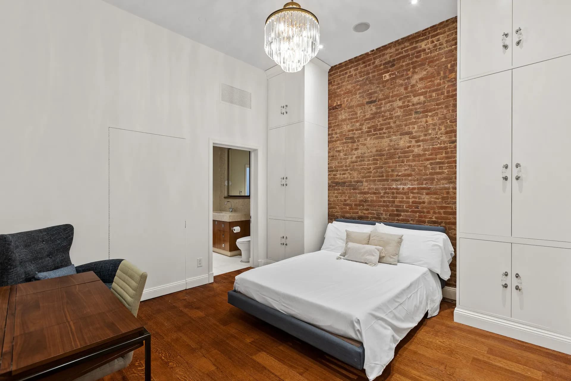 Rialto IV - Image 24