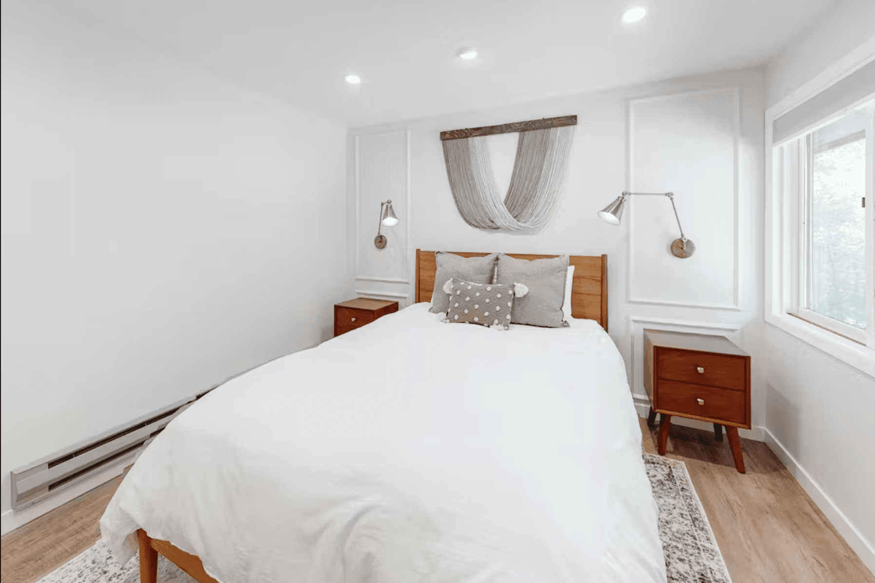 Modern Alpine Getaway - Image 12