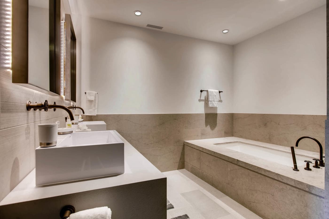 Lay Of The Land At Hummingbird Lodge - Image 17