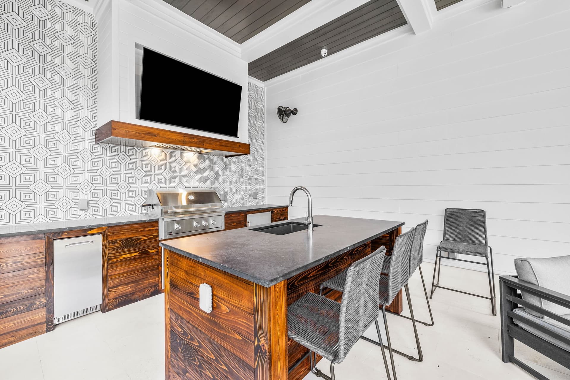 Ceeking Serenity - Image 24