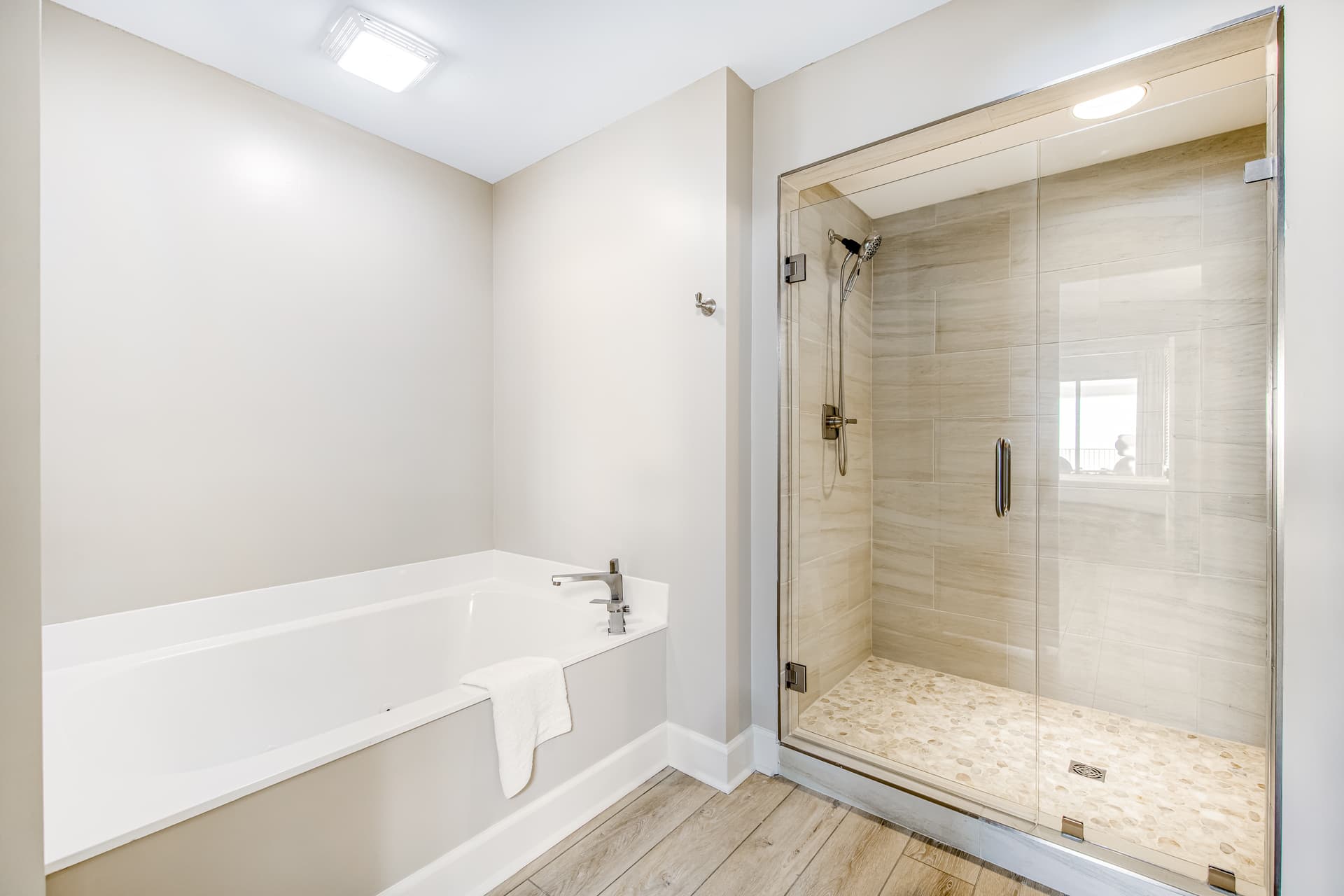 Tops'l Tides 0406 Home - Image 16