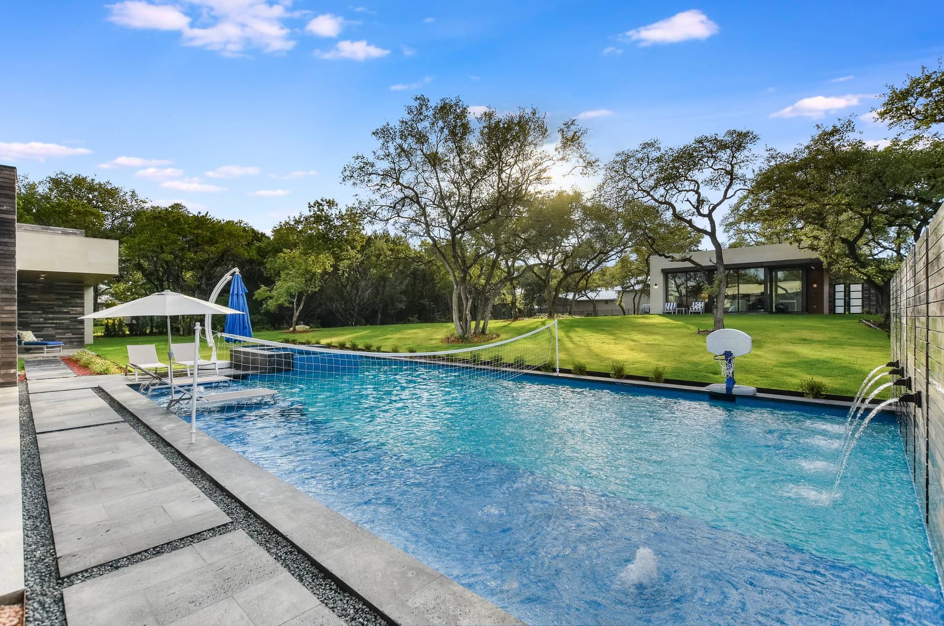 Austin Pinnacle - Image 2