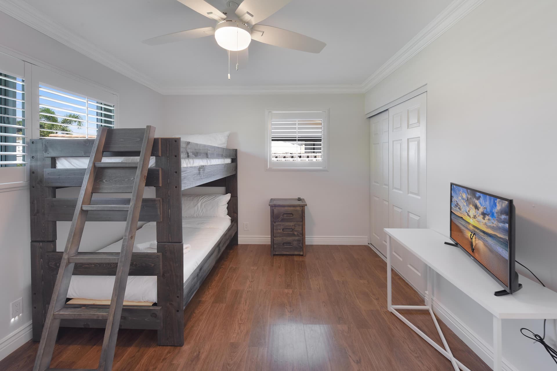 Light Beam House  - Image 25