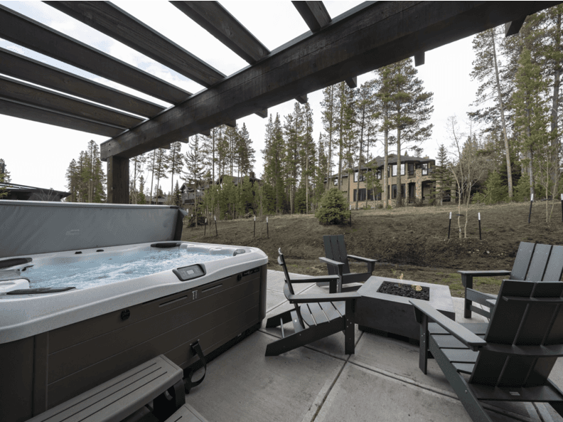 Whale's Tail Watch - Image 2