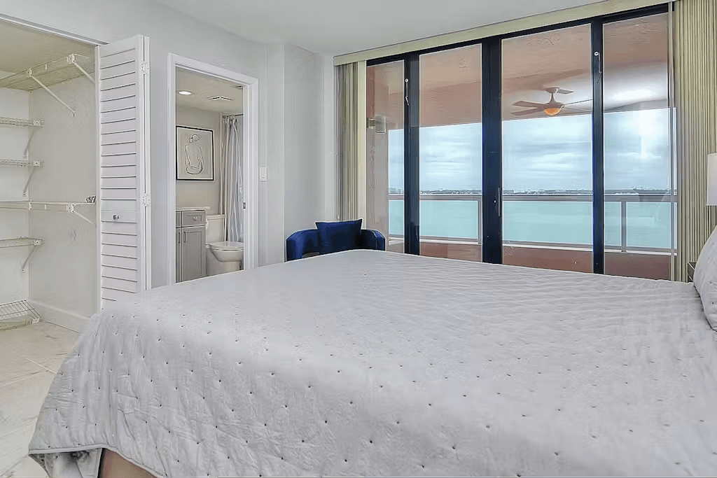 Sand Key Residence - Image 18