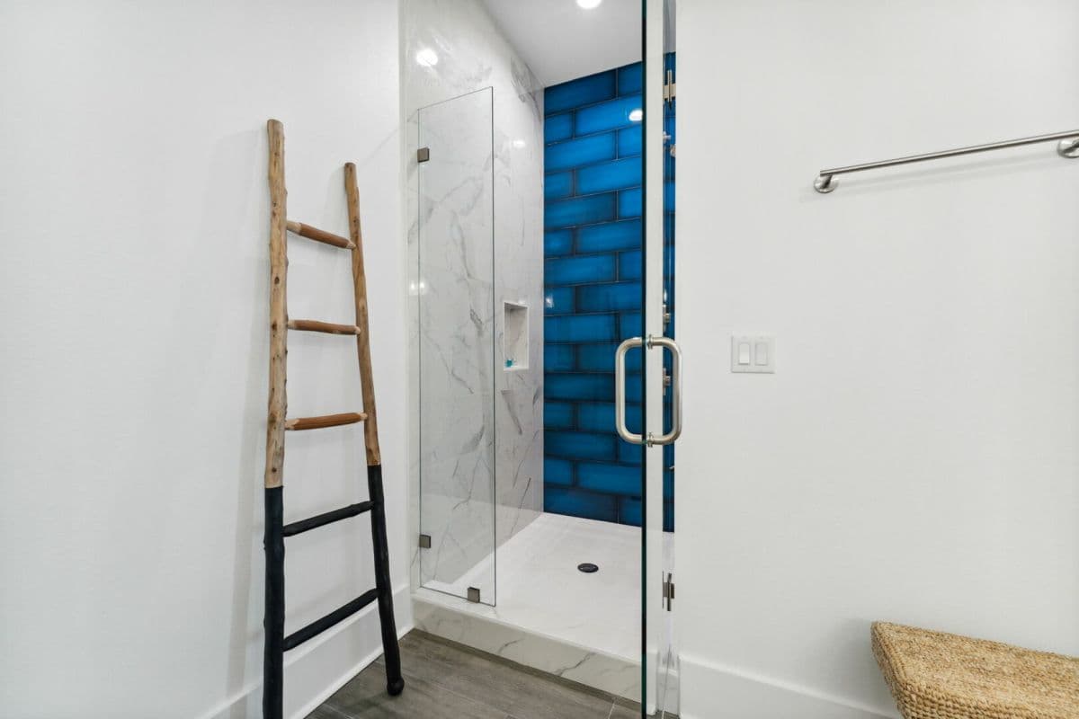 Summer Lane - Image 33