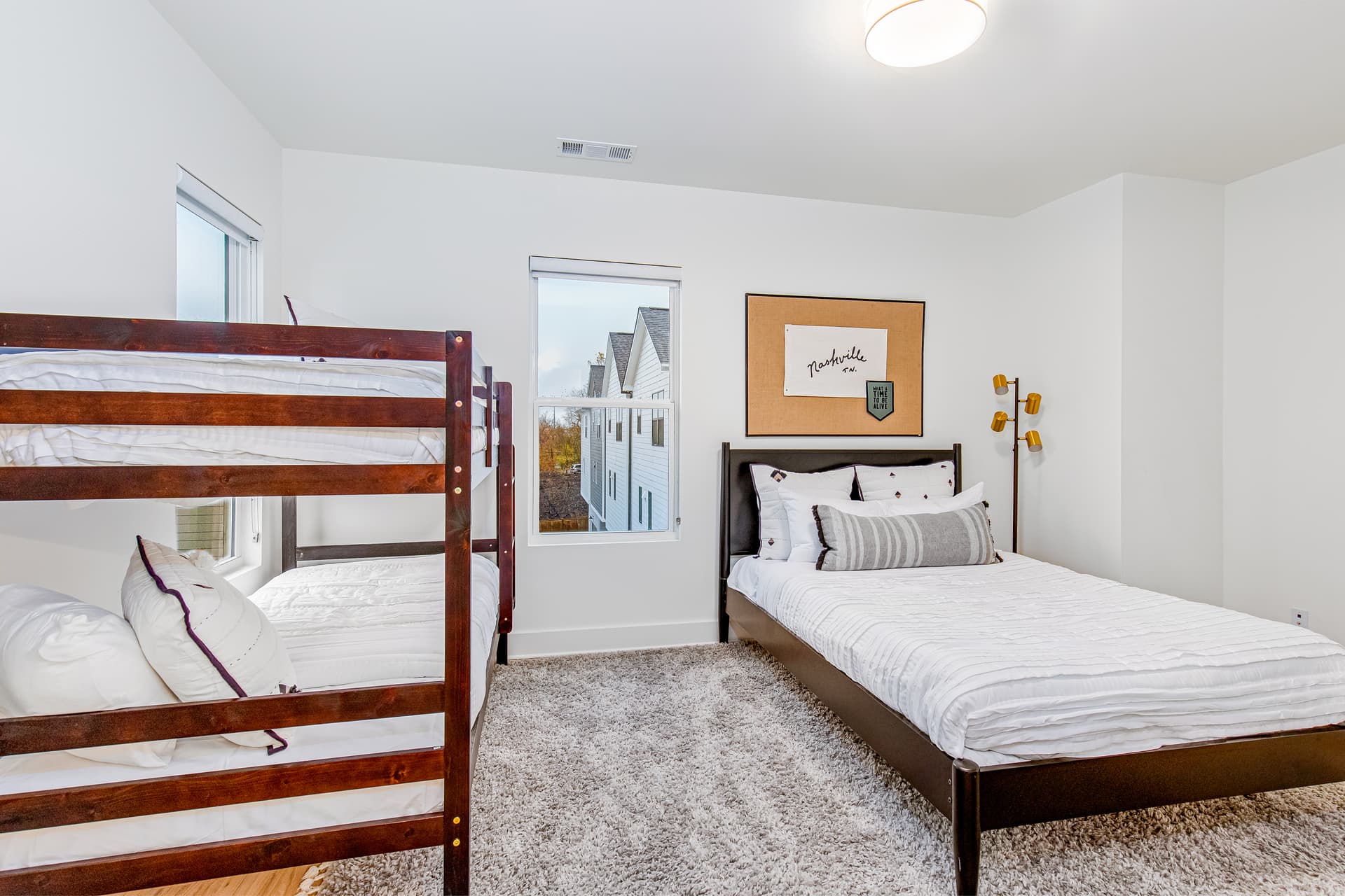 Park West - Image 18