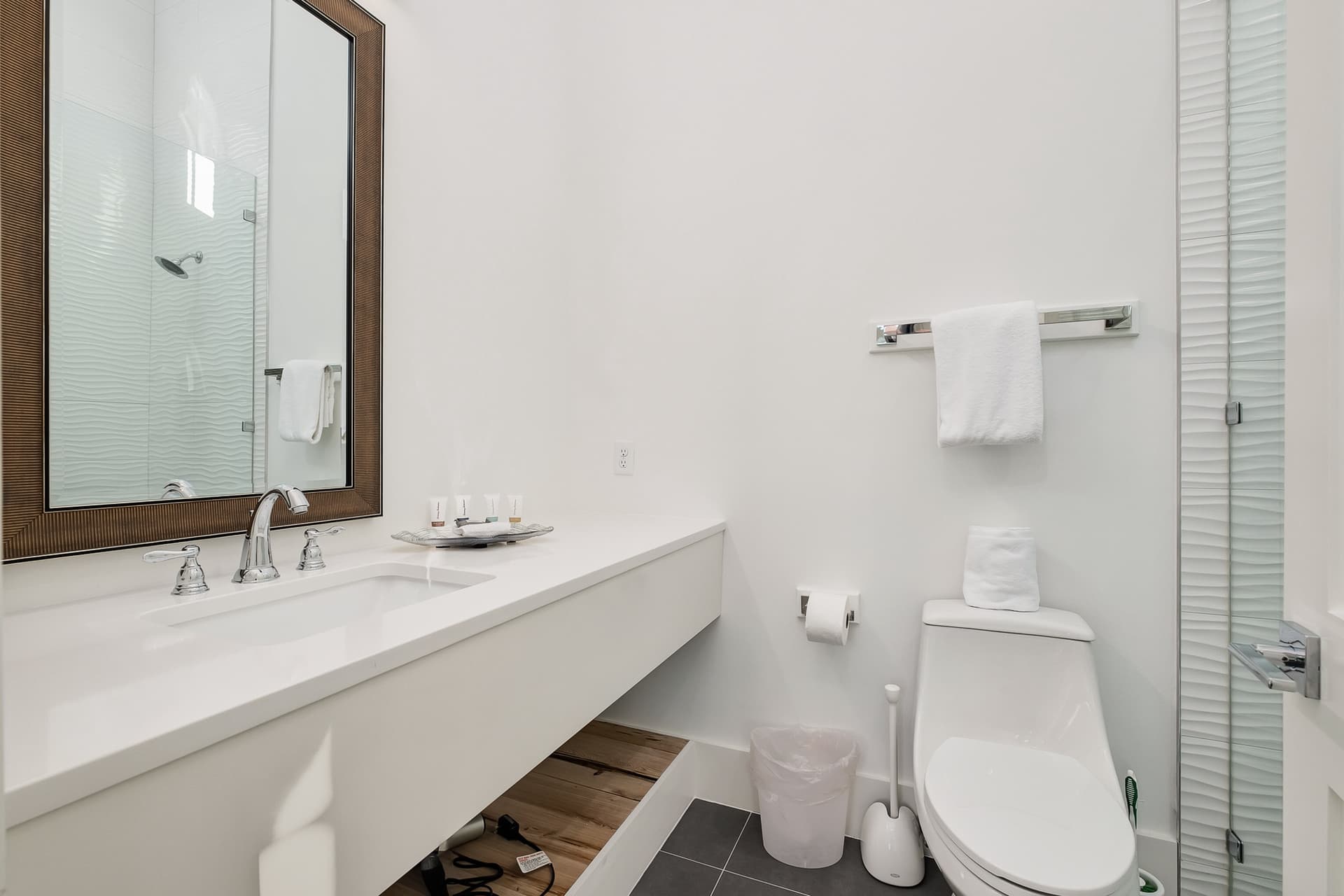 Emerald Palms - Image 21