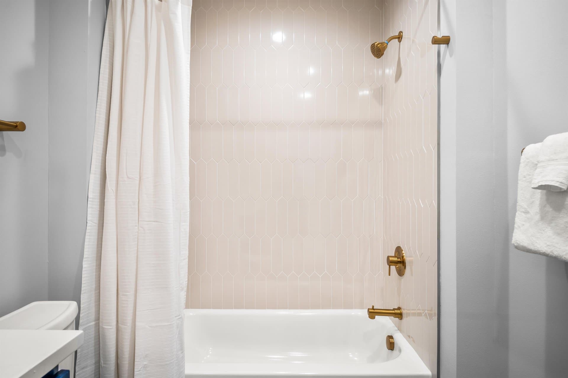 Coastal Reverie  - Image 31