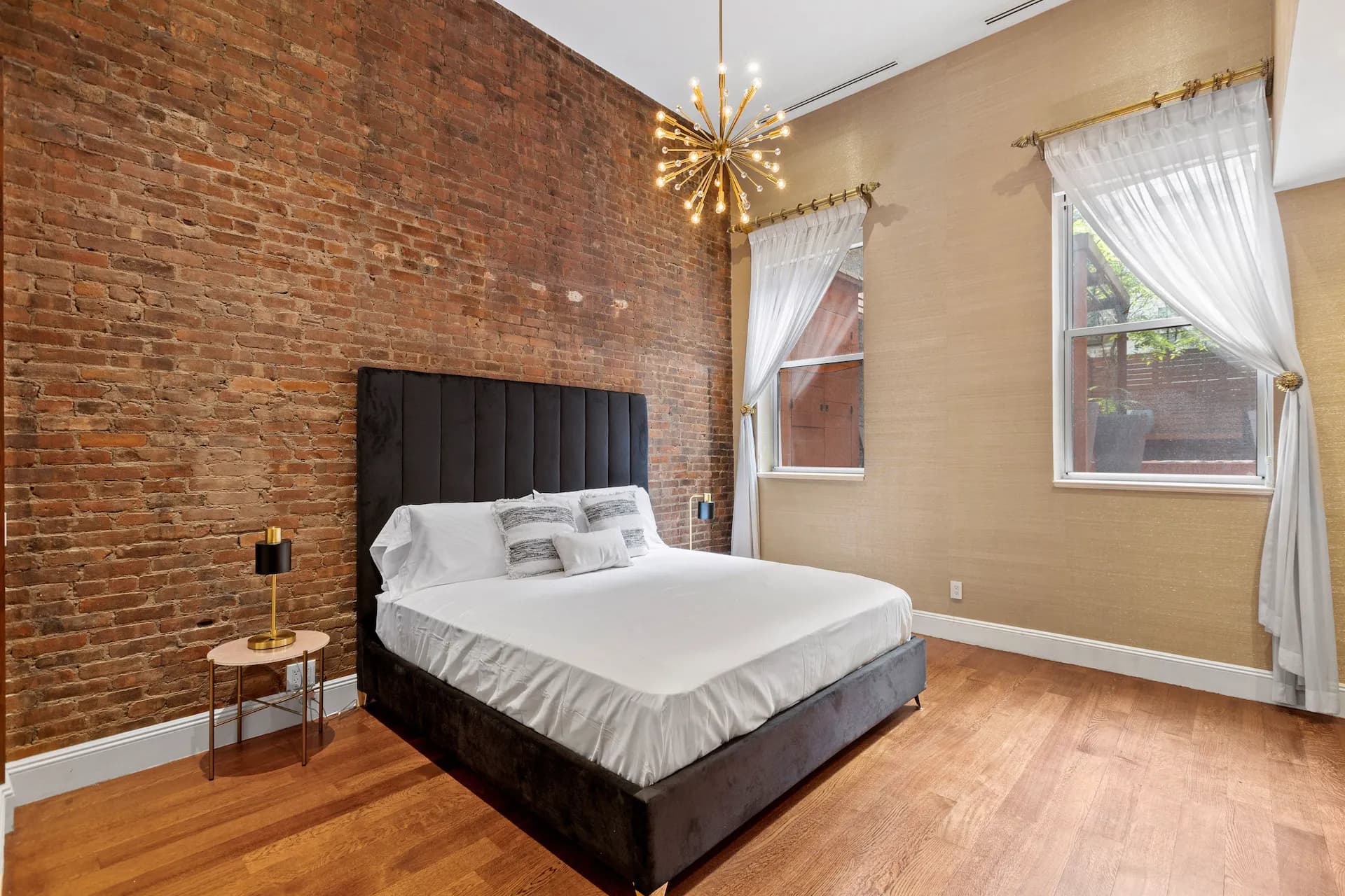 Rialto IV - Image 15