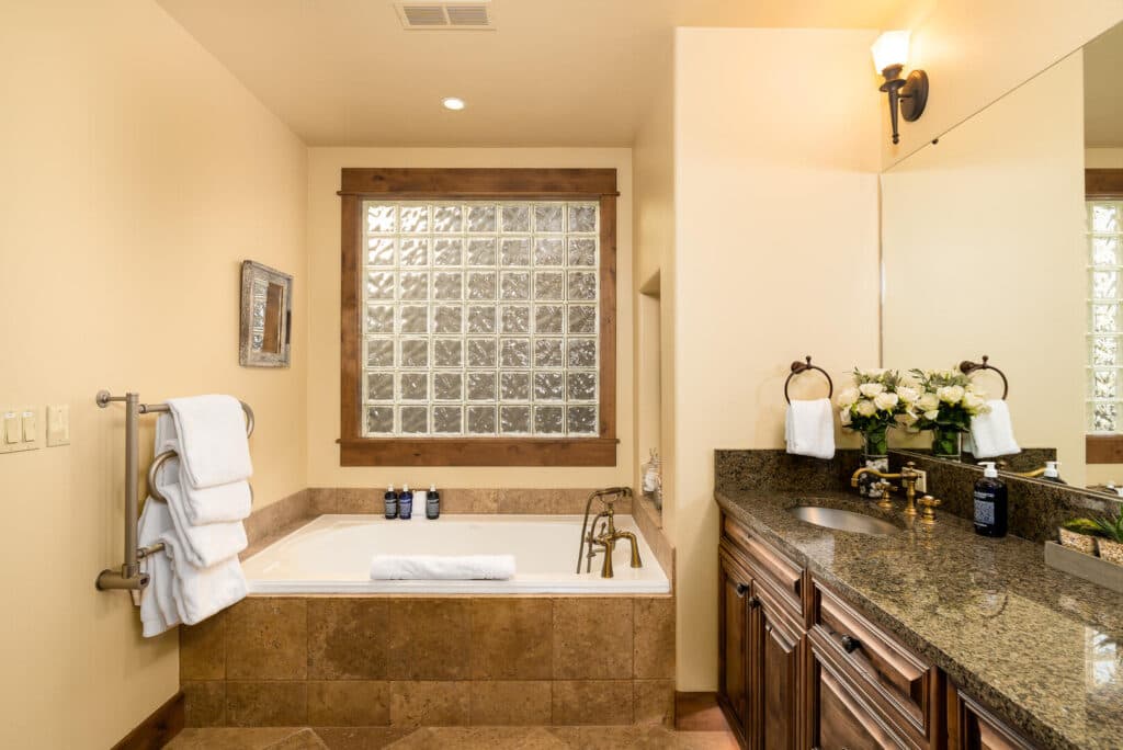 Mountain Loop Home - Image 10